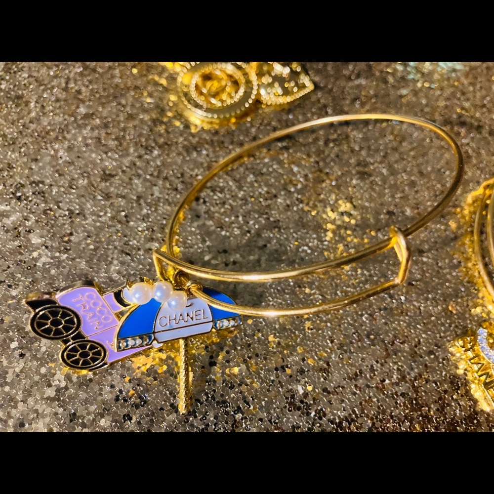 Bracelet